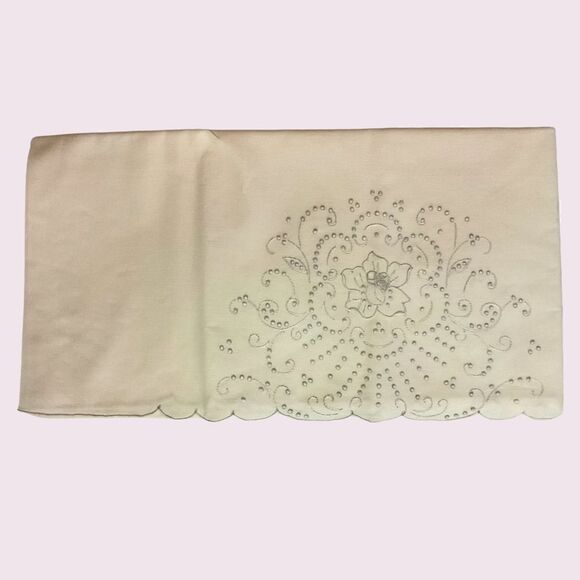 Belcrest Fine Percale Vintage 2pc Pillow Case Set - Picture 1 of 3